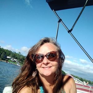 Meet your Posher, Basia